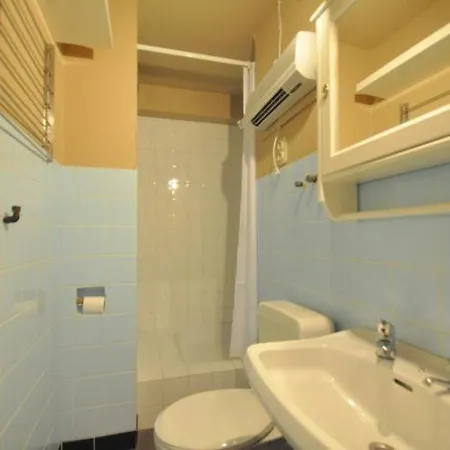 Apartment Appartment 2 Bedrooms For 6 Persons In Knokke Free Parking