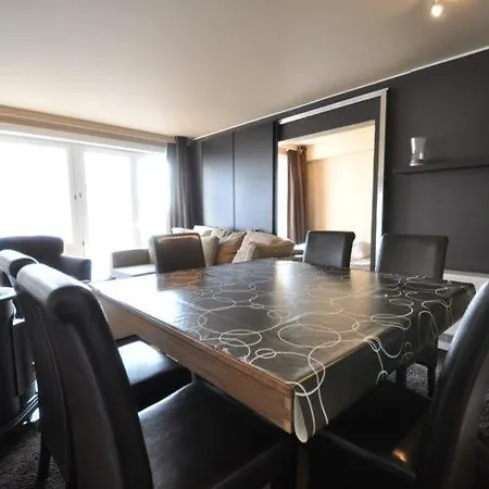 Appartment 2 Bedrooms For 6 Persons In Knokke Free Parking *